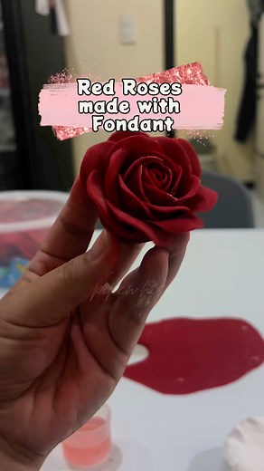 So happy with my Red Roses made with Sugar King Fondant. #SugarKing #Fondant #highlightsシ゚ #fypviralシ #fypageシ #HandMade #SmallBusinessOwner #RAKETERAngINA #PipeWhisk | Vanessa Lingan-Panaligan