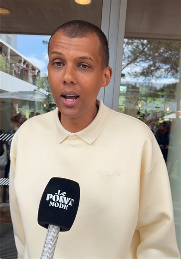 Point mode de Stromae à Roland‑Garros — look Lacoste RG26