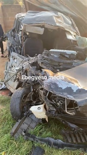 Gh Articles on Instagram: "Near Fatal Accident On The Kasoa - Bawjiase Road Involving A Toyota Voxy Mini Bus And A Truck 🤦🏼‍♂️ The Transport Ministry has to really take a second look at the importation of this particular car🤦🏼‍♂️ ___ #gharticles"