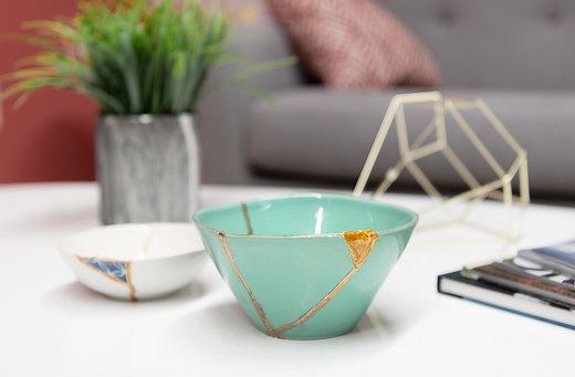 Kintsugi Pottery: The Art of Repairing With Gold