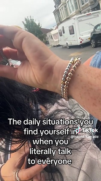 Talking to Everyone: Daily Situations You Face When You Talk to Strangers