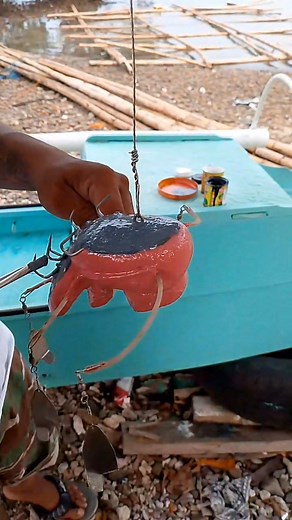9.5K views · 171 reactions | My personal DIY fishing jigs trap pang pugeta mga idol mix ng pintora para ready na sa pag laot #angelitodamayobelardo #diyfishing #artificialtrap #fishingadventure | Angelito Damayo Belardo | Facebook