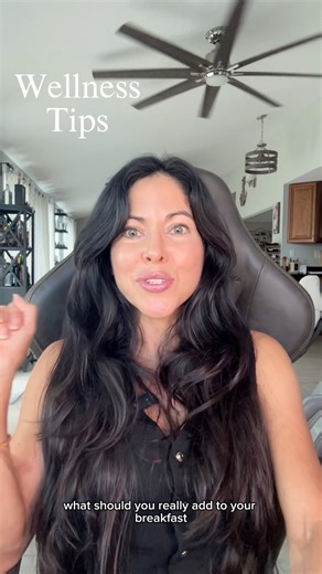 Start your day with a brain and body upgrade 🧠✨ Nuts and seeds aren’t just a “healthy extra” — they’re a powerhouse for cognitive function, hormone balance, stable energy, and long-term health. Walnuts, chia, flax, almonds, pumpkin seeds… each one delivers omega-3s, antioxidants, minerals, and healthy fats that support memory, reduce inflammation, keep you full longer, and help regulate blood sugar throughout the morning. Add them to your yogurt, oatmeal, smoothies, or fruit bowls and turn brea