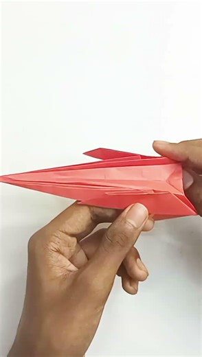 making an origami brachiosaurus🦕 #origamidinosaur #origamianimal #origami