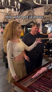 Jazmine dyer | Oops BRUNETTE CURLY HAIR BLONDE VIRAL PETITE USA GIRL LOVE TREND CUTE PRETTY WOMAN HEELS COSPLAY ANIME | Instagram