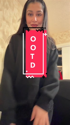 Huda Beauty Cheeky Tint Blush Stick Review