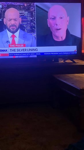 Prayer breaks out right in the middle of this news program, it’s not unusual for this to happen on the news I watch… what about your news channel? #Newsmax | Laurie Middleton Sanders