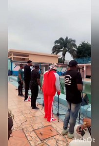 43K views · 2.5K reactions | Mossala na pona #Robot86 #roilion #chargeyacongo | Zaparo de guerre officiel | Facebook