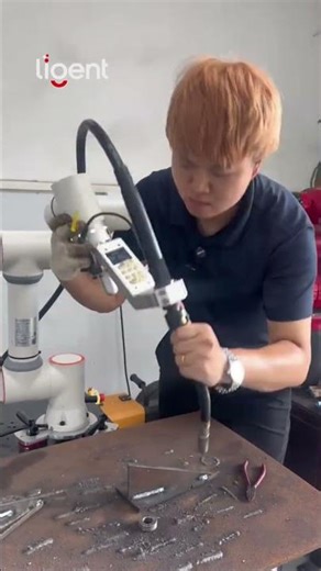 Using Cobots to Transform Traditional Welding Methods - Automation is Unstoppable.#cobot #welding
