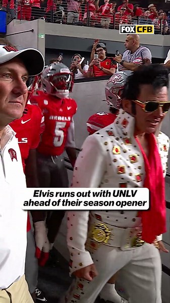 Elvis LEADS UNLV To Season Opener 🎸 #unlv #elvis #cfb #walkout #hype