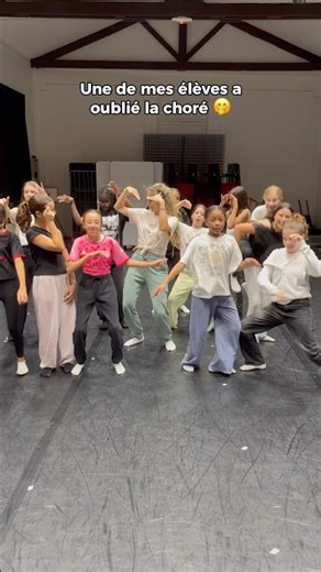 SHE FORGOT THE CHORE #accelerada #dance #shorts