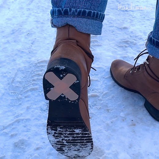 Simple solutions to make your shoes LESS SLIPPERY 🤩❄👞 | Handimania