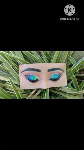 Eye makeup tutorial|creative Advance Eyemakeup|Glitter eyeshadow#makeup#eyemakeup#shorts#short#viral