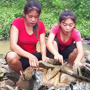 Unique Chicken Grilling recipe for jungle food and Yummy Yummy #grilling #deliciousfood #chickens #cookingvideo #big #eating #cooking #spicy | My Natural Food Jungle