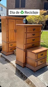 3.4K views · 83K reactions | Hoy logramos rescatar todos estos muebles antes de ser demolitos por el camion de basura. #mueblesdemadera #trash #furniture #recycle #diy #parati | Amelia Y Perez | Facebook