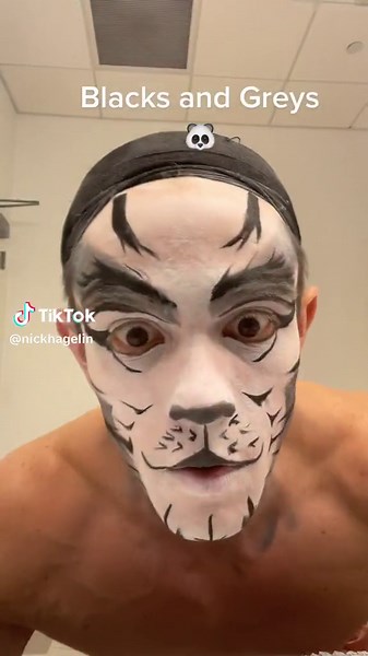 The way she winks at the end 😻 #cats #makeup #makeuptutorial #broadway #ballet #maledancer #musical