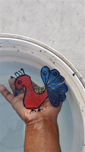 Amazing 😍 peacock 🦚 drawing on hand #trending