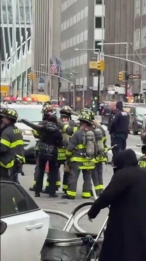 Kids and woman suffer burns after NYC manhole explosion #shorts