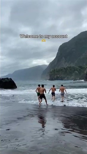 Low prices, crazy experiences… Thank you for the idea for this video For finding cheap flights,
