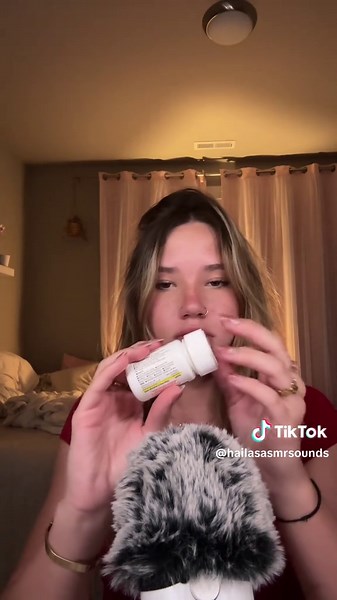 Engaging ASMR Sounds: Lid Opening and Closing