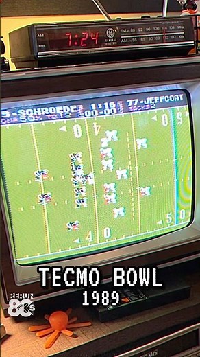 Tecmo Bowl for the NES from 1989! Bo Jackson was like a cheat code #retro #80s #nostalgia