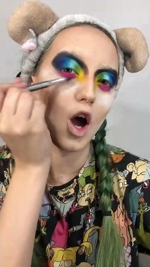 TUTORIAL MAQUIAGEM COLORIDA PRA BALADINHA🌈🔥😈