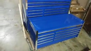 This Extreme Tools Scratch and Dent RX552512 Roller and RX552508 Top Chest have a few dents and scratches but really really nice shape. Was at a Trade show and had a rough ride back home. 100-200 Pound Drawer Loads, Patented handle Latching System. $2250 Plus shipping | Rockin' Tool Boxes