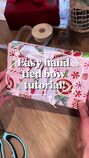 Easy Bow Tutorial for Beautiful Gift Wrapping