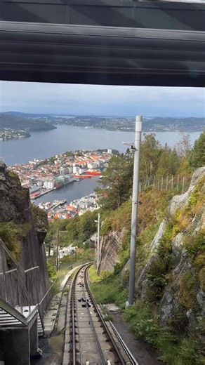 3.3K views · 51 reactions |  Ready to put the FUN in funicular? Hop aboard the Fløibanen Funicular and soak in some of Norway’s most breathtaking views as you glide along Mount Fløyen. Would you be up for this afternoon ride on our Highlights of Norway tour? : theworldismadsoyster [IG] https://bit.ly/433Ml1m | Collette | Facebook