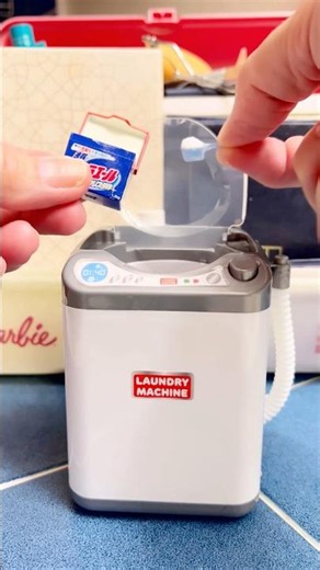Washing My Makeup Brushes in a MINI Washing Machine! | Daiso Finds