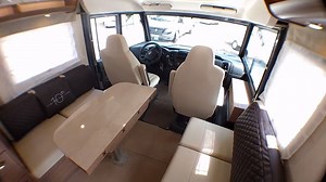 Pour célébrer ses 10 ans, Itineo va lancer un nouvel intégral MC 740 dans une livrée spéciale anniversaire baptisée 10th Limited Edition . A découvrir en vidéo. Plus d'informations sur ce modèle sur www.camping-car.com | Camping-Car Magazine