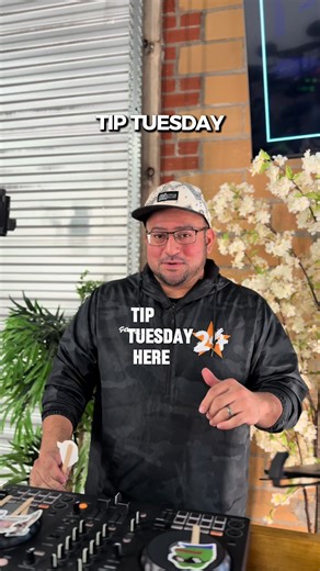 How much to charge as a DJ? Tip Tuesday with DJ Gonz!🤩 It’s one of the biggest questions new DJs run into when they start booking gigs. In this clip, Gonz breaks down why focusing on the value you bring to an event matters more than getting stuck on an hourly number. If you’re an aspiring DJ in Houston or looking to turn your passion for music into real bookings, tap in. SoundDojo is Houston’s premier DJ academy, helping students learn the craft, build confidence behind the decks, and step into
