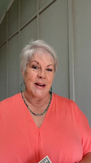 35 reactions · 4 comments | Do you know how experts are taught to spot a counterfeit? The answer might surprise you. #jonitopperauthor #jonitopper UpRooted Women Grace & Gratitude | Joni Topper | Facebook