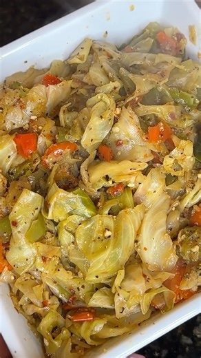 149K views · 57 reactions | Spicy cabbage Recipe below Shopping List: Cabbage head (clean) Green bell peppers Red bell peppers Smoked turkey Chicken stock Table blend Dash Extra spicy McCormick all purpose Follow for more recipes ✨ #easyrecipes #cooking #cabbage #spicy #spicyfood #cabbagerecipe #foodie #explore #foodstagram #quickrecipes #fy #fyp #dinner | Kaykels | Facebook
