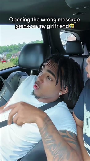 Funny prank : Opening the wrong message prank on my girl🤣 #couple#reaction #funny #prank #challenge