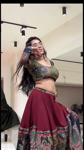 DANCE OF TALENT on Instagram: "Cant get over “Uyi Amma” 💥 . Dance by @tanish__dubeyy @kashuwuwuw Dc :- @omiexyou #uyiamma #bollywood #danceoftalent"