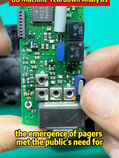 Disassembling a Classic Pager: Exploring Internal Components