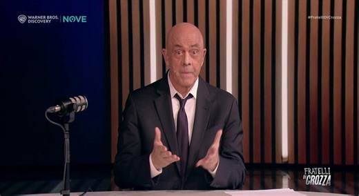 Crozza/Minniti che "adora" Giorgia Meloni a Fratelli di Crozza