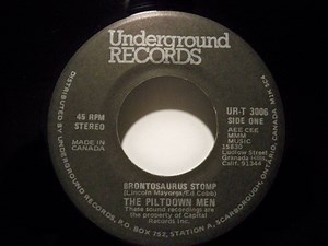 The Piltdown Men - Brontosaurus Stomp / Piltdown Rides Again