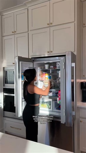 #ad #MrCleanPartner Fall is the season of hosting and MORE hosting #short #shorts #Mallory