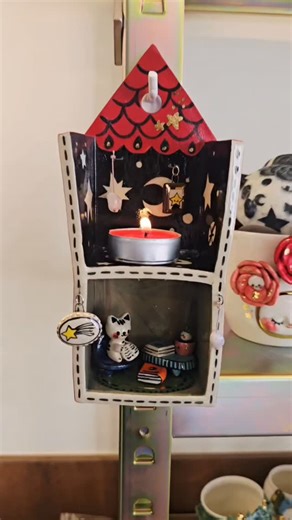 MYOSTERY(묘스테리) on Instagram: "My cozy&weird Apartment✨ A kitty who loves to read book has been living on the first floor about 3years. She thought no one lived on the second floor when she moved in. From a certain day whispering sound whispering sound began to drift in from the second floor. Driven by curiosity , the kitty peered through the second floor key hole. Inside, a universe unfolded, a cosmos where stars and moon murmured their secret. . . . . . #diorama #myostery#dolls#arttoy#candl