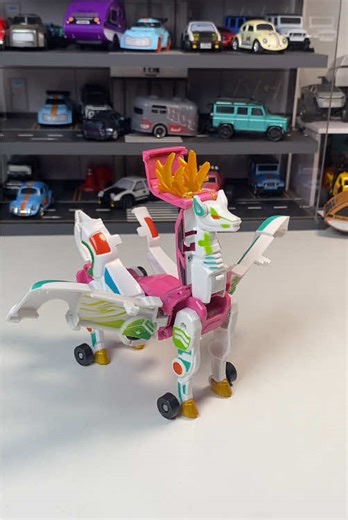 Opened the gift: a super cool toy car! Today is the happiest day ever😆#tiktokshopholidayhaul #cool #toys #dragon #car