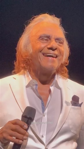 Penelope Moore on Instagram: "The sublime Johnny Mathis “It’s Not for Me to Say” and “Chances Are” medley from last month in Ft Lauderdale🫠🙏 #johnnymathis #johnnymathismusic #johnnymathisconcert #johnnymathisfans #johnnymathissongs #classicvinyl #popularmusic #popmusic #60smusic #1960smusic #oldies #itsnotformetosay #chancesare"