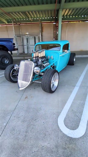 1933 Ford 3-Window Coupe Hot Rod – Wild Blown Custom Street Beast