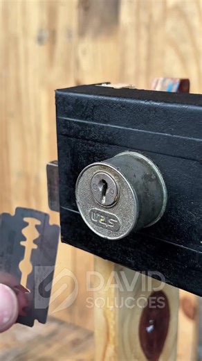 The lock trick no one talks about A hidden detail in plain sight #Padlock #HiddenTrick #SmartIdea