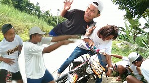 Utok gamita para hatagan ung kwarta sa mama "Face to face Class" Part-6 (for entertainment purposes only.) .Disclaimer: please note no copyright infringement intended. I do not own nor claim to own the music in this video. Music belong to the rigthful owner. | Negros Viners Tv