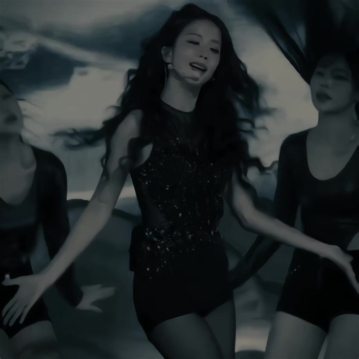 Exploring Jisoo's Cyclone-Like Movement