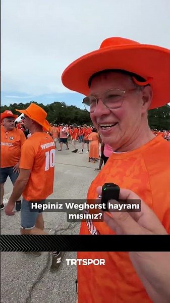 😊 Weghorst'un hemşerilerine denk geldi. 🦅 "Belki Beşiktaş'a geri döner." l 2026 Dünya Kupası