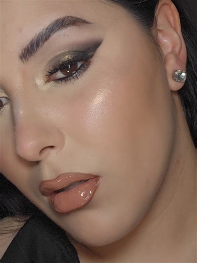 Smokey Dark Silver Eye Makeup Tutorial