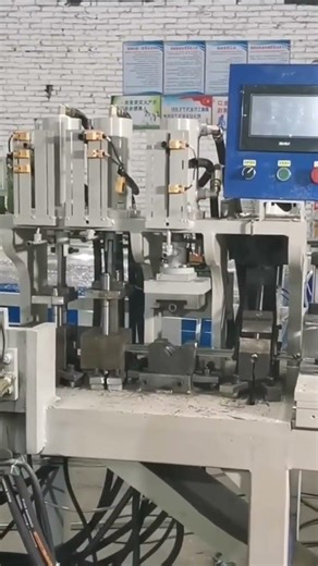 Multi-station hydraulic automatic square tube punching and corner cutting machine, made in China.